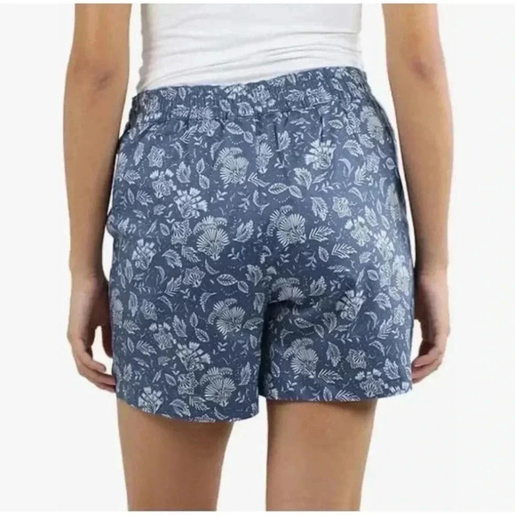 Jachs Girlfriend Women’s Chino Stretch Printed Shorts Size Medium NWT - Picture 3 of 12